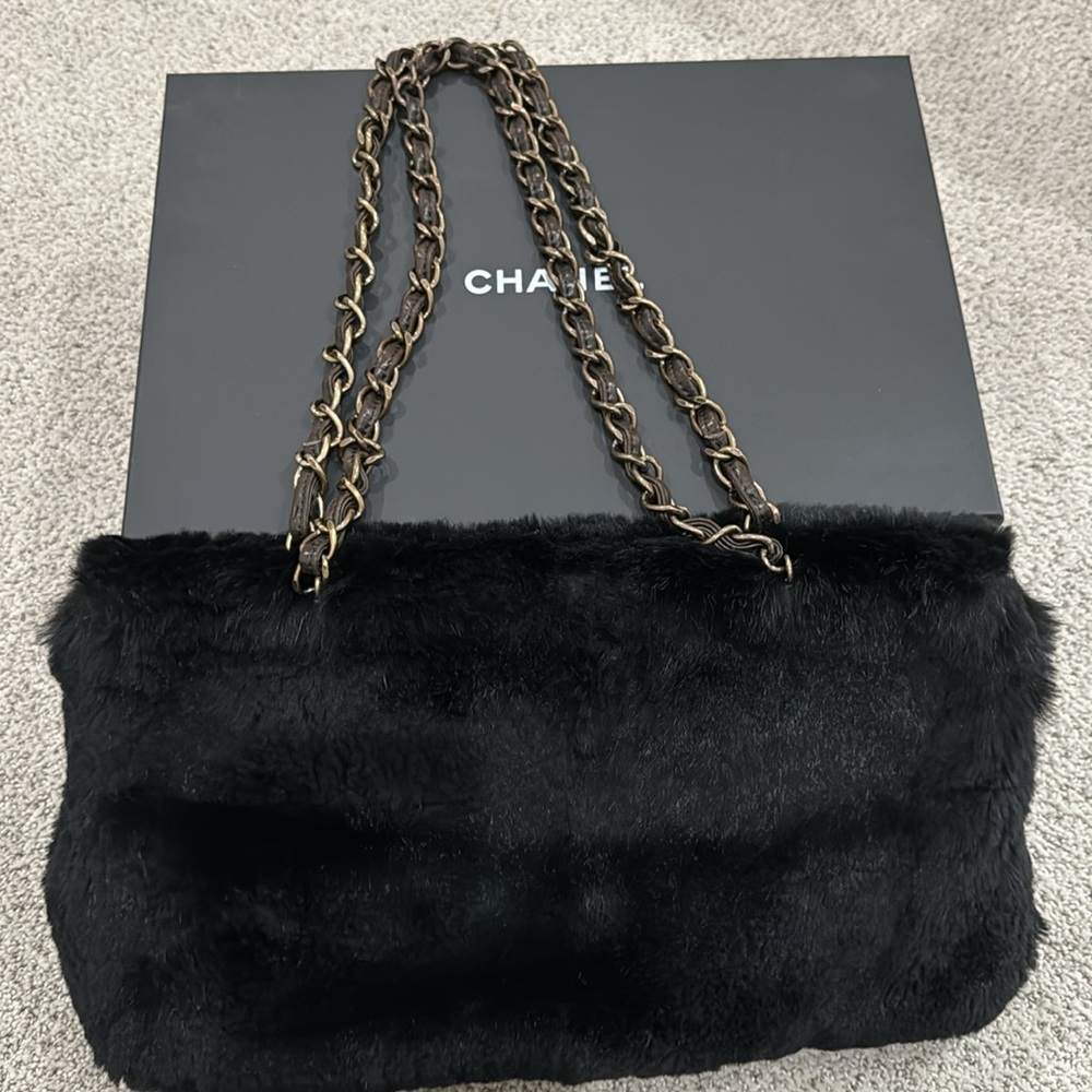 Chanel fur bag - Picture 5 of 7